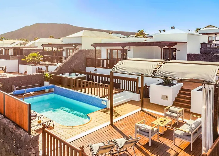 فيلة Vista Lobos 61